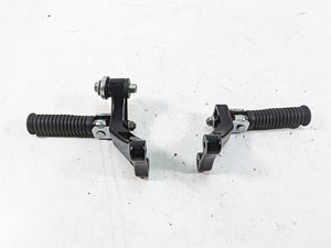 1997 Kawasaki VN1500 Vulcan Rear Passenger Footpeg Set 35011-1346 35011-1347