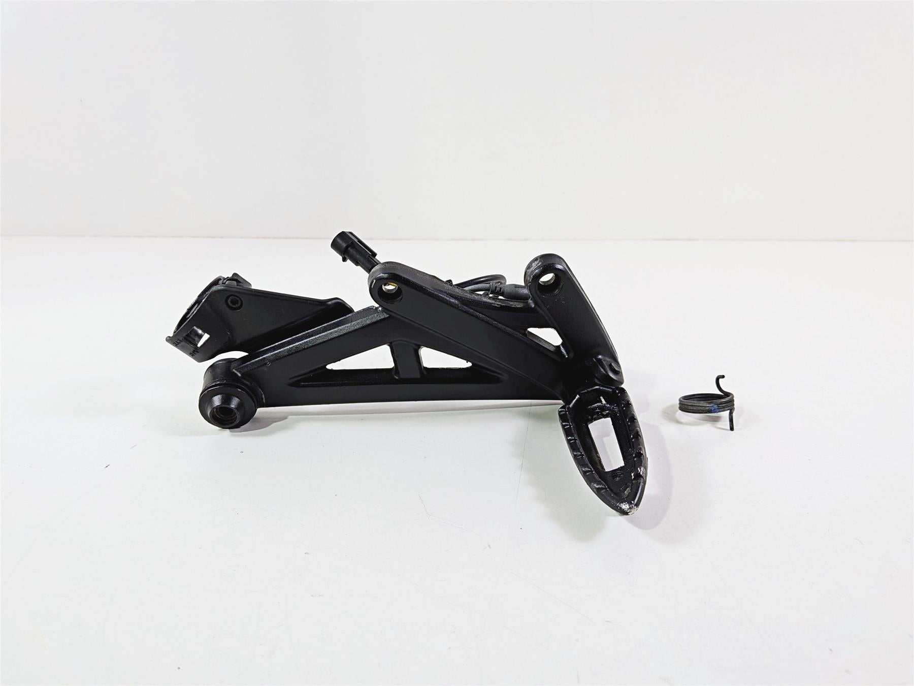 2015 Ducati Diavel Dark Right Rider Foot Peg & Mount 82411761B-Mototech271