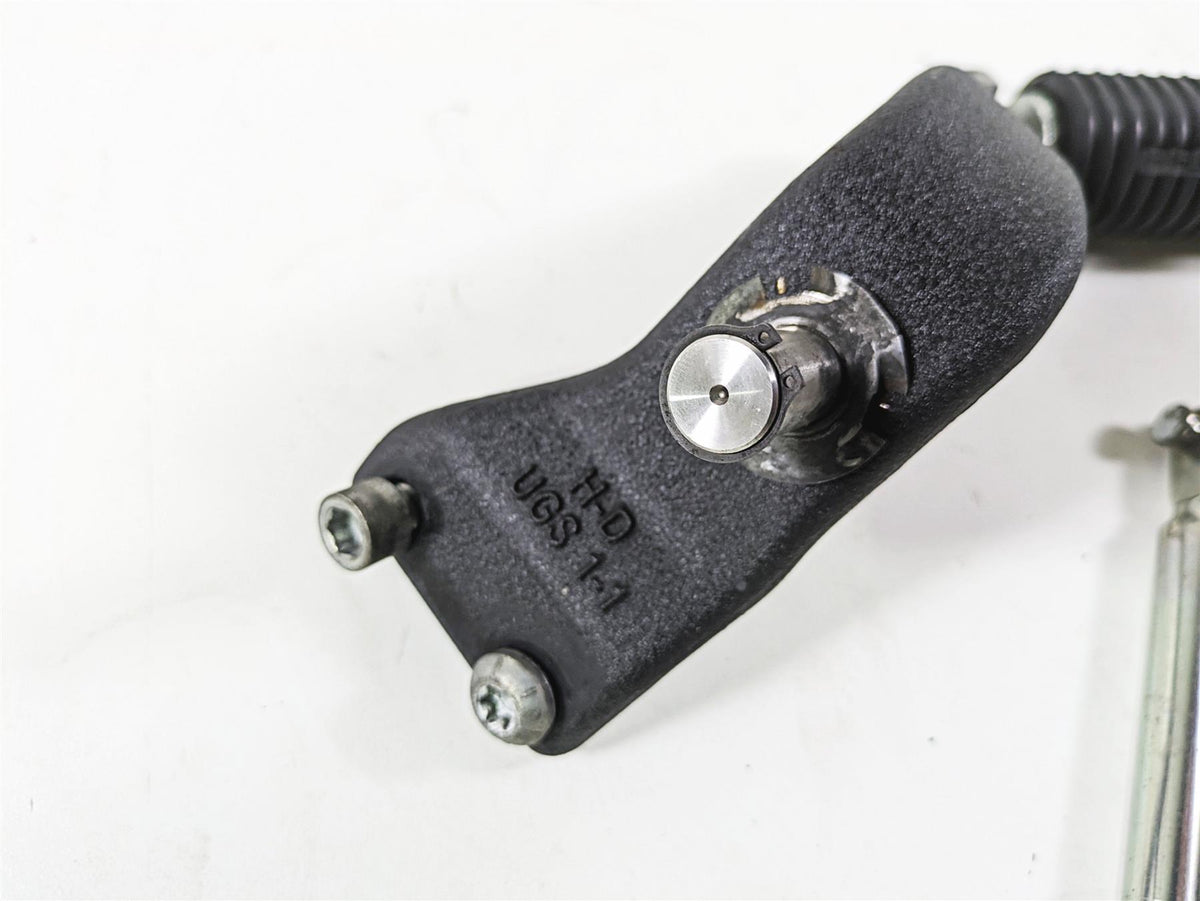 2017 Harley Dyna FXDB Street Bob Front Right Mid Footpeg & Brake Pedal 50666-07 {{ shop.shopifyCountryName }} - Mototech271