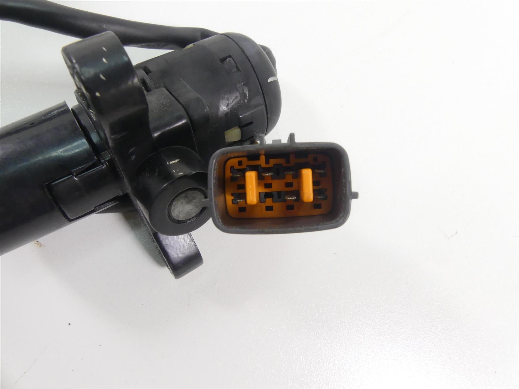 2013 Triumph Rocket 3 Touring Ignition Switch Key Saddle Bag Lock Set T2500519 {{ shop.shopifyCountryName }} - Mototech271