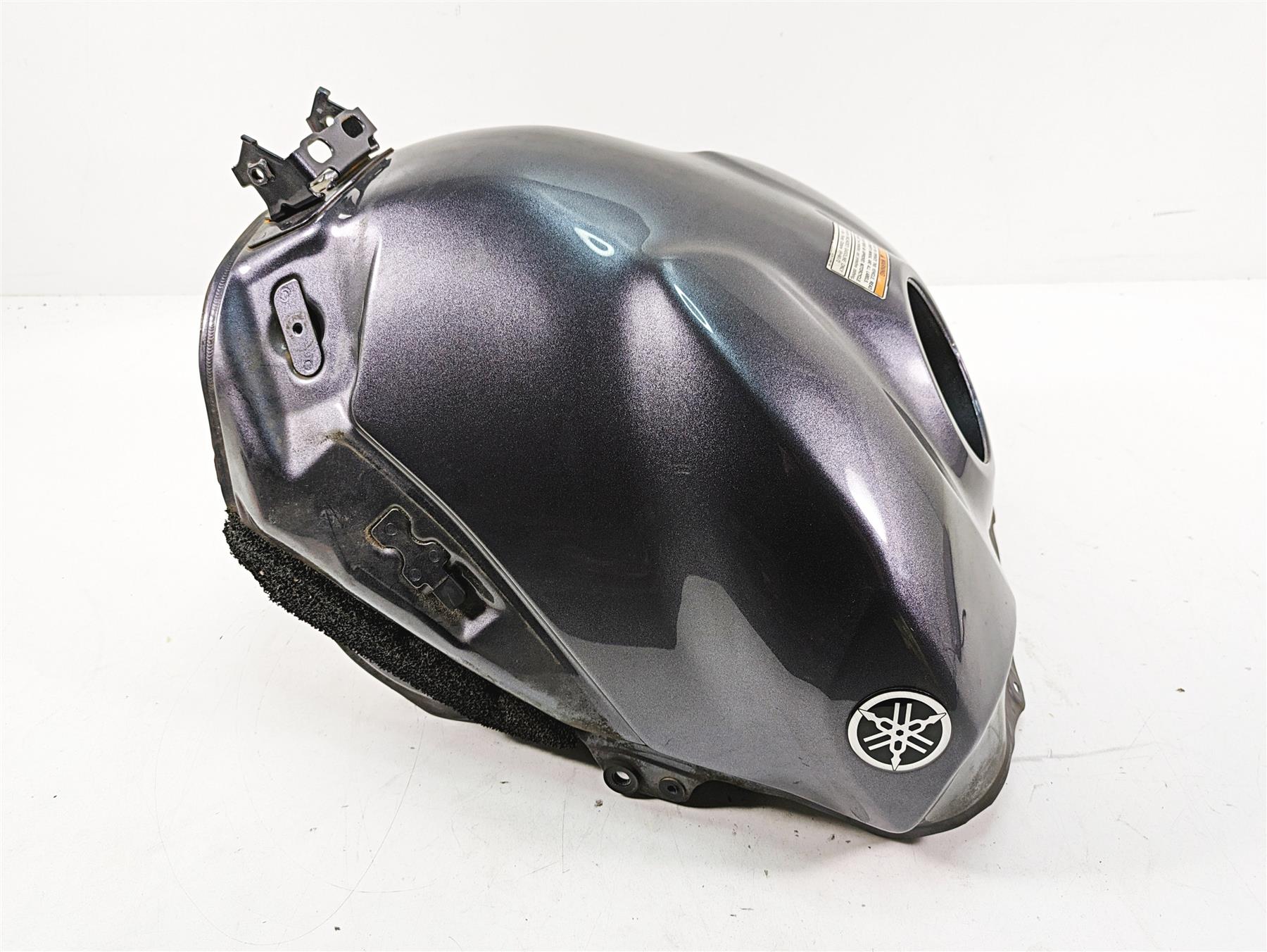 2007 Yamaha R1 YZFR1 Fuel Gas Petrol Tank - Clean But Dented 4C8-YK241-00 {{ shop.shopifyCountryName }} - Mototech271