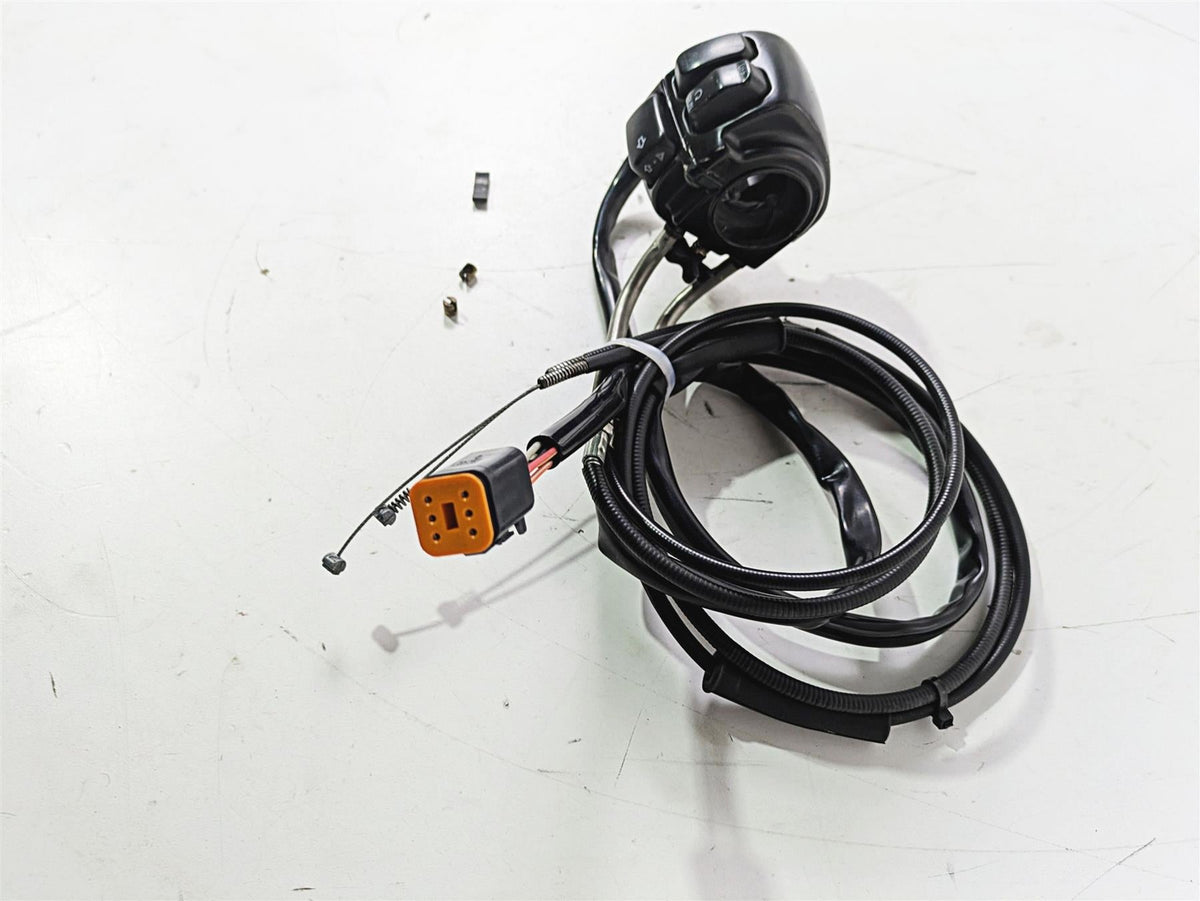 2002 Harley Dyna FXDL Low Rider Right Hand Throttle Control Switch 71684-06A {{ shop.shopifyCountryName }} - Mototech271