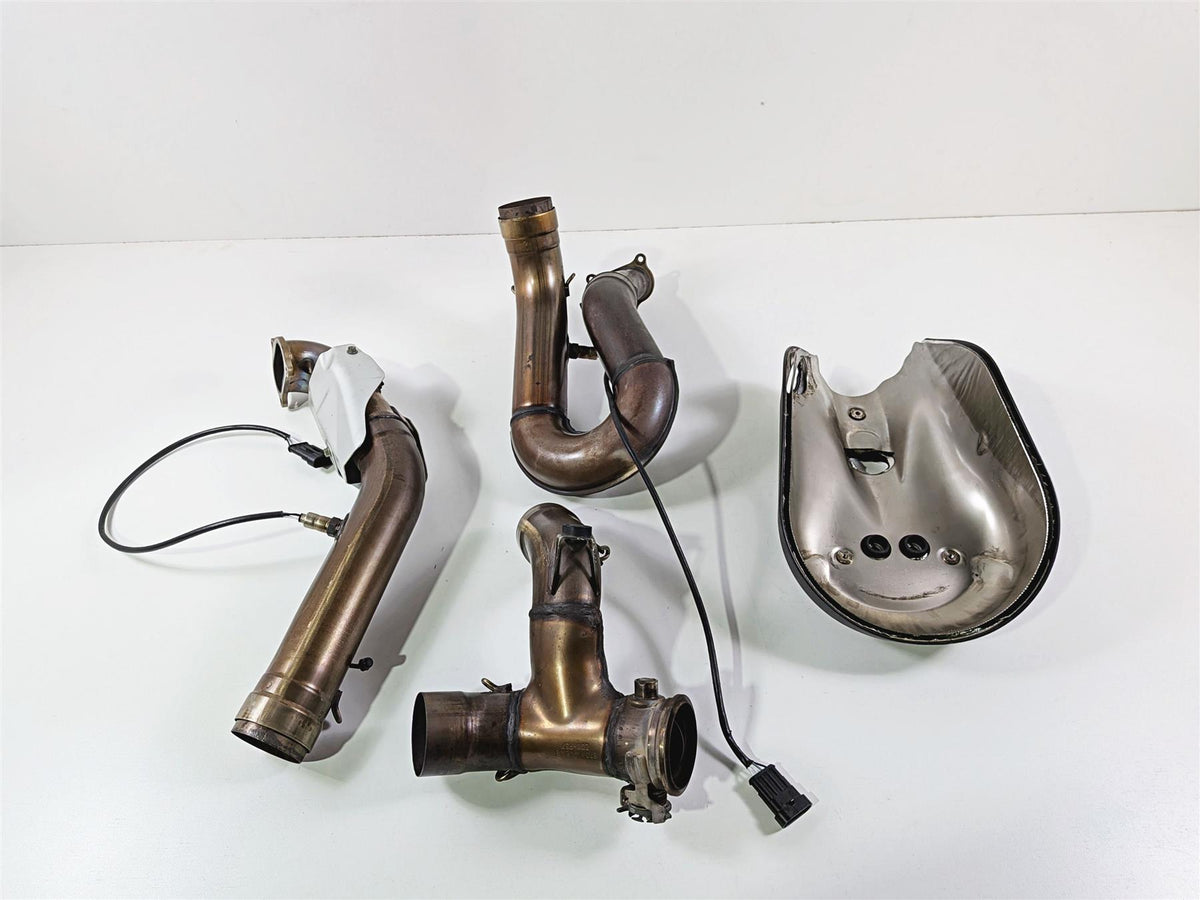 2019 Ducati 959 Panigale Stock Exhaust Header & Heat Shield Set 57014452A {{ shop.shopifyCountryName }} - Mototech271