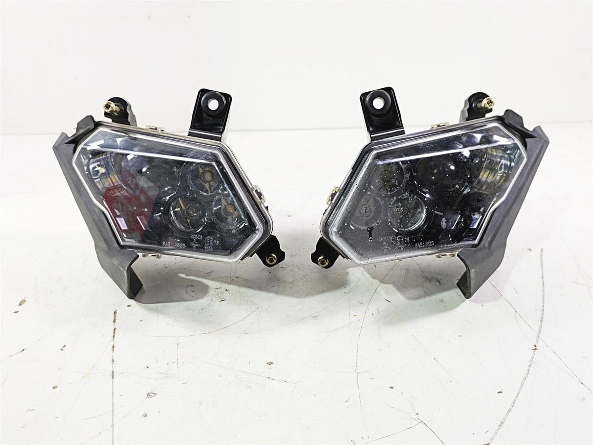 2023 Can Am Maverick X3 XMR Turbo RR Headlight Head Light Lamp 710008811 {{ shop.shopifyCountryName }} - Mototech271