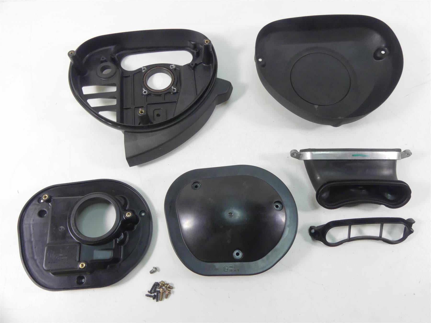 2016 Indian Chieftain Dark Horse Air Filter Box Cleaner Breather 5415270 {{ shop.shopifyCountryName }} - Mototech271