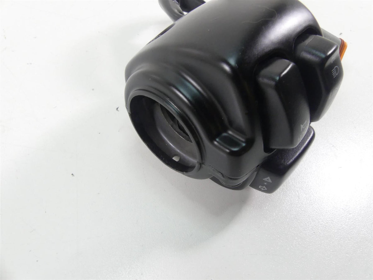 2006 Harley VRSCD Night Rod Left Hand Lights Blinker Control Switch 71682-06A {{ shop.shopifyCountryName }} - Mototech271
