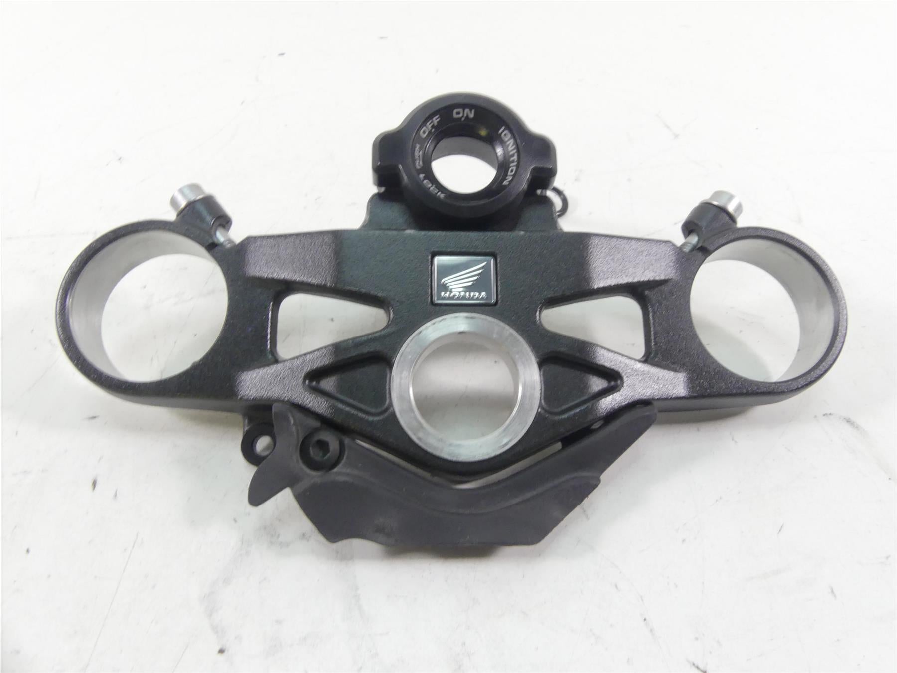 2015 Honda CBR1000 RR SC59 Upper Triple Tree Steering Clamp 53300-MGP-D61 {{ shop.shopifyCountryName }} - Mototech271