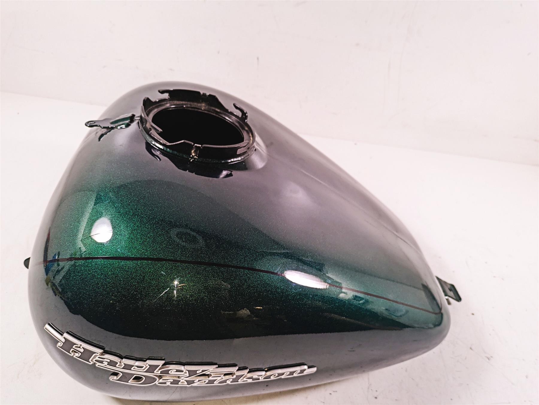 2015 Harley Touring FLHXS Street Glide Fuel Gas Petrol Tank - No Dent 61356-08 {{ shop.shopifyCountryName }} - Mototech271