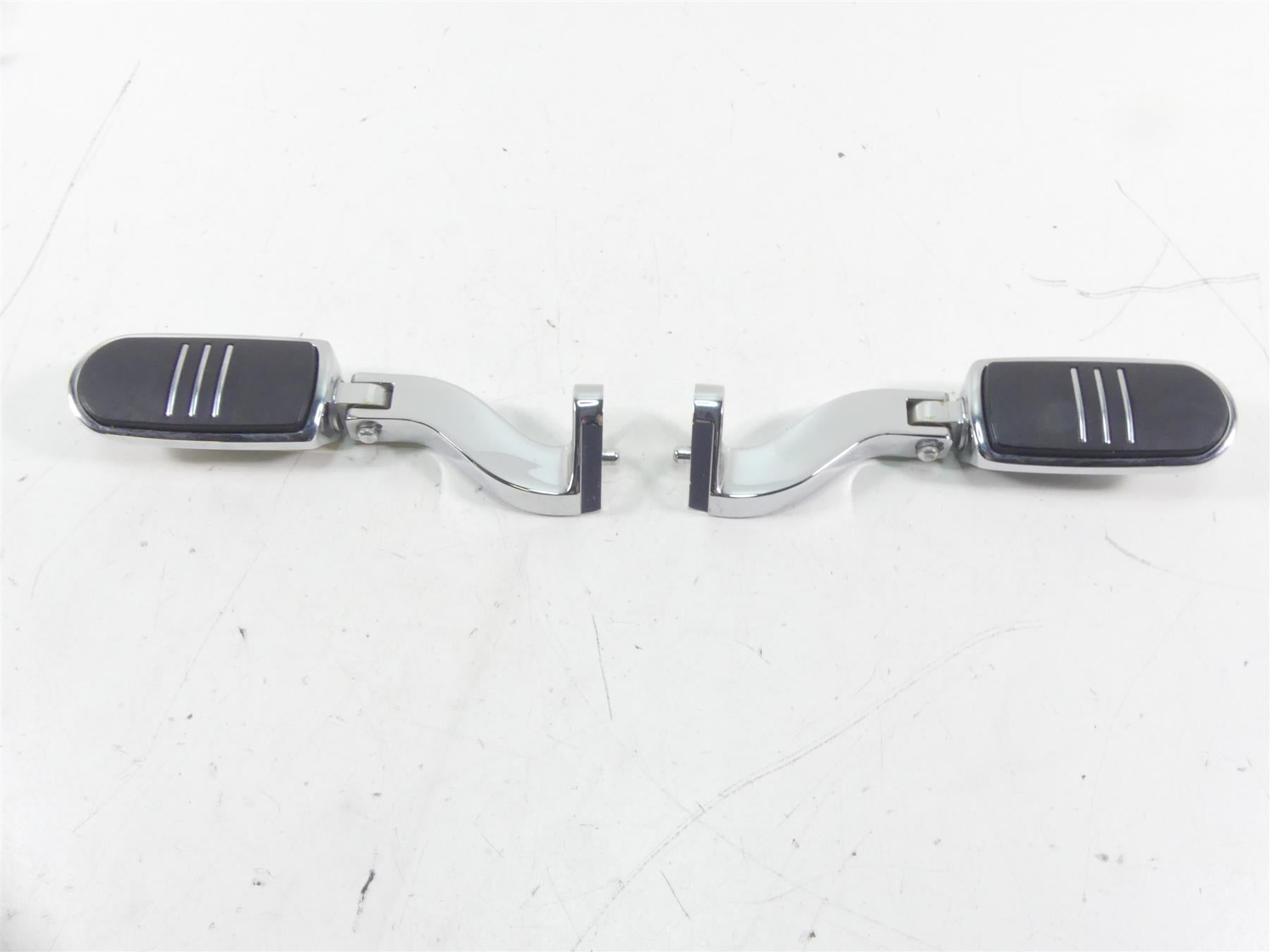 2014 Harley Touring FLHX Street Glide Rear Chrome Passenger Footpeg Set 49036-04 {{ shop.shopifyCountryName }} - Mototech271