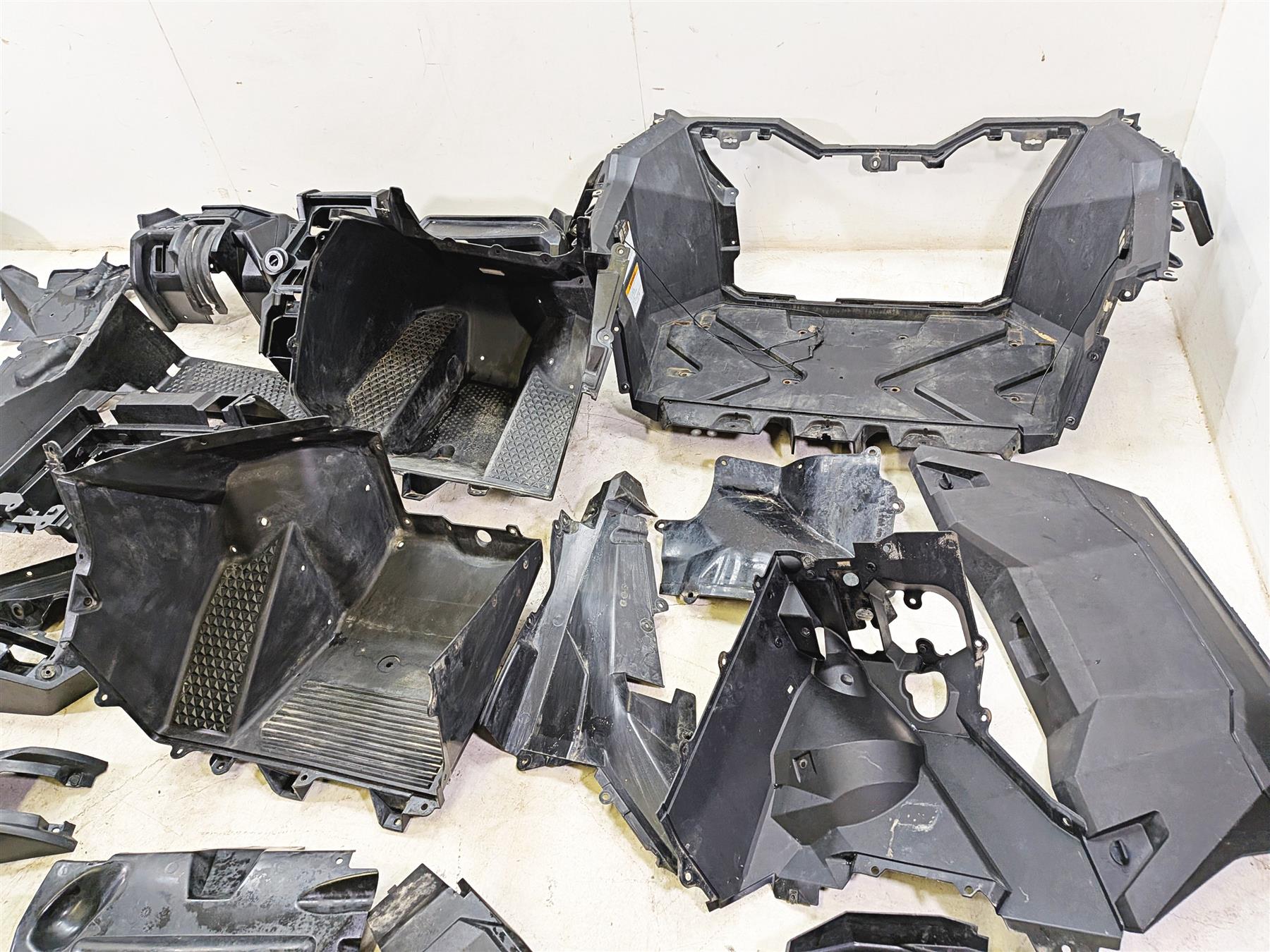 2020 Honda Talon SXS1000 S2R 1000R Interior Dash Cover Fairing Set 68101-HL6 {{ shop.shopifyCountryName }} - Mototech271