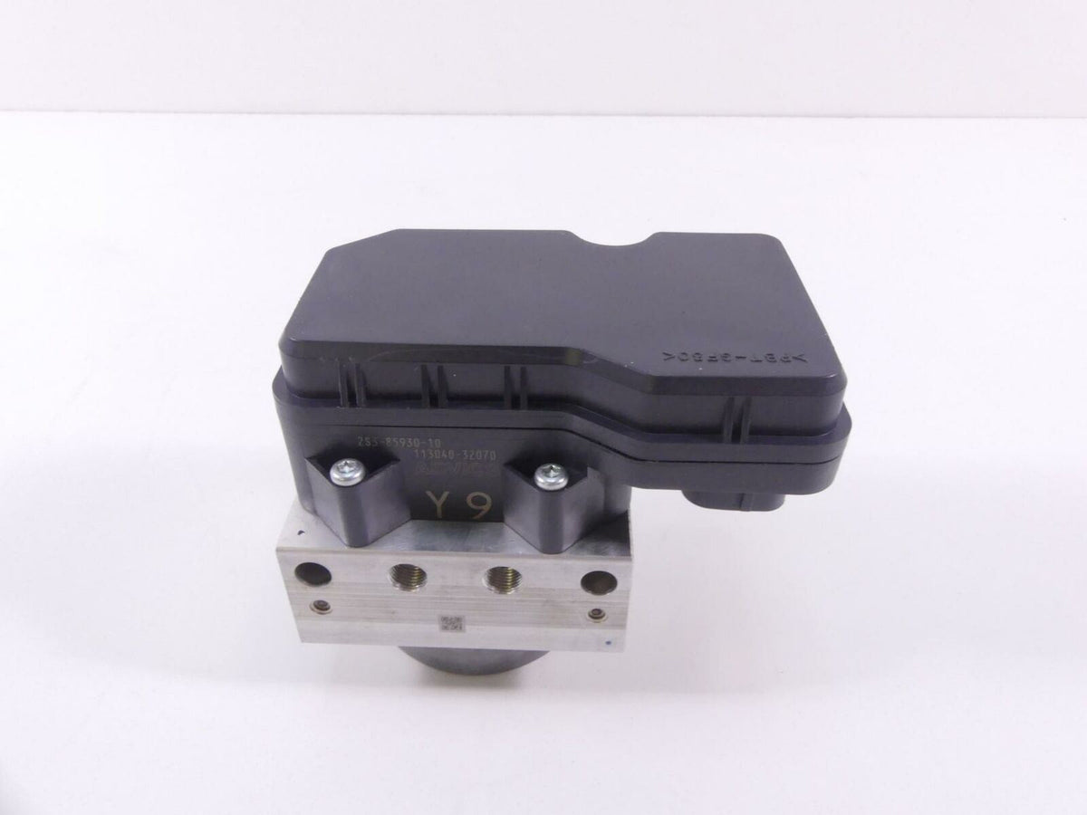 2019 Yamaha VMX17 V-Max 1700 Advics Abs Brake Pump Module 2S3-85930-10-00 {{ shop.shopifyCountryName }} - Mototech271