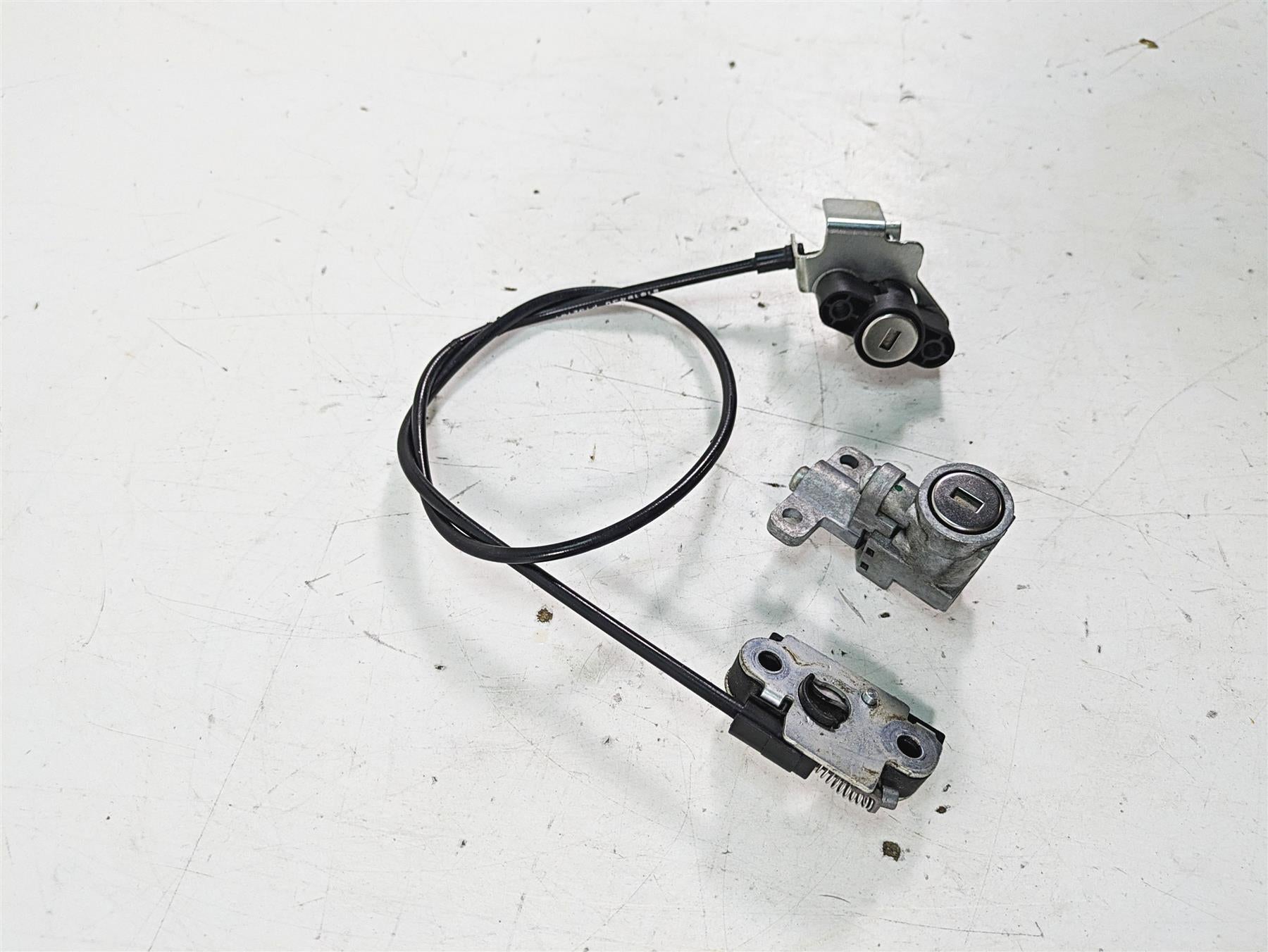 2022 Harley RA1250 S Pan America Steering Seat Lock Set - No Key 45600129 {{ shop.shopifyCountryName }} - Mototech271