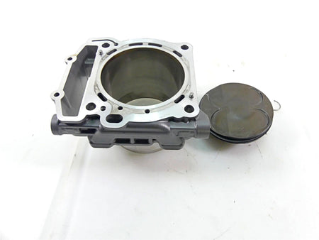 2016 KTM 1290 Super Duke R Rear Cylinder Jug & Piston Set 6133003820024 {{ shop.shopifyCountryName }} - Mototech271