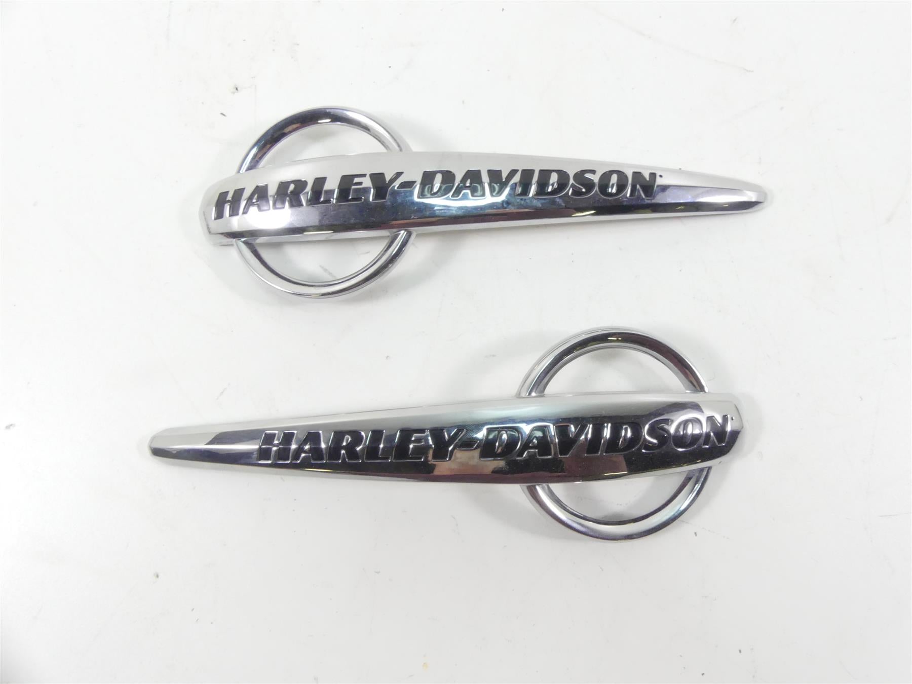 2019 Harley FLHC Softail Heritage Fuel Gas Petrol Tank Emblem Set 14100892 {{ shop.shopifyCountryName }} - Mototech271