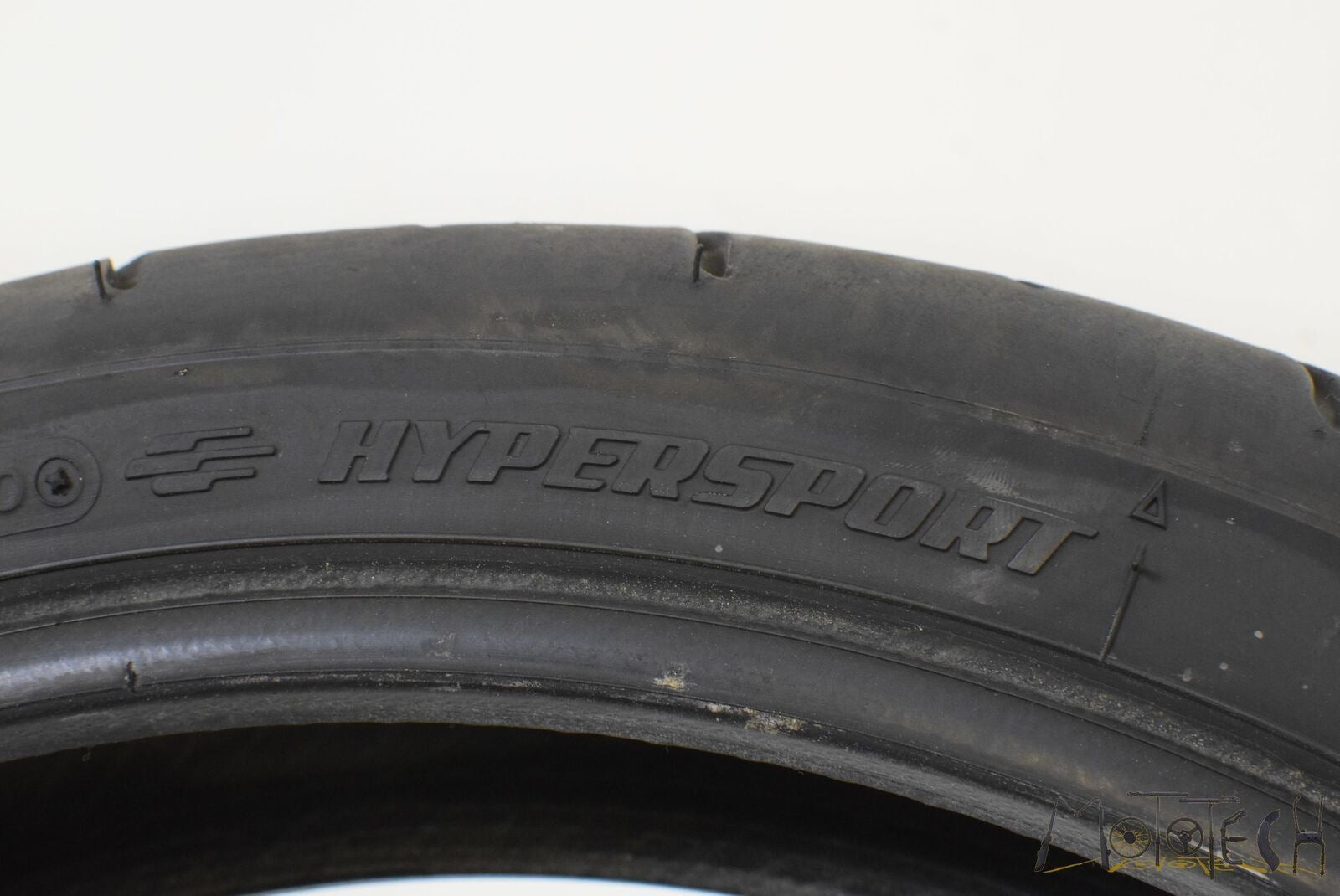 USED Front Tire BRIDGESTONE Hyperstport Battlax BT016 F 120/70-17 DOT5016 003027 {{ shop.shopifyCountryName }} - Mototech271