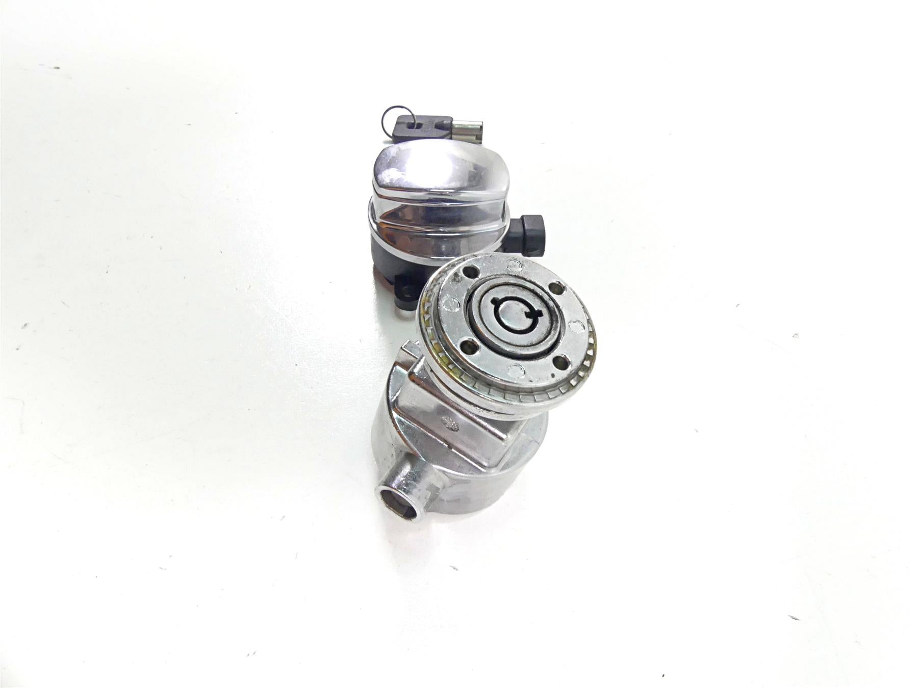 2014 Harley Dyna FXDB Street Bob Ignition Switch Steering Lock Key Set 71430-12 {{ shop.shopifyCountryName }} - Mototech271