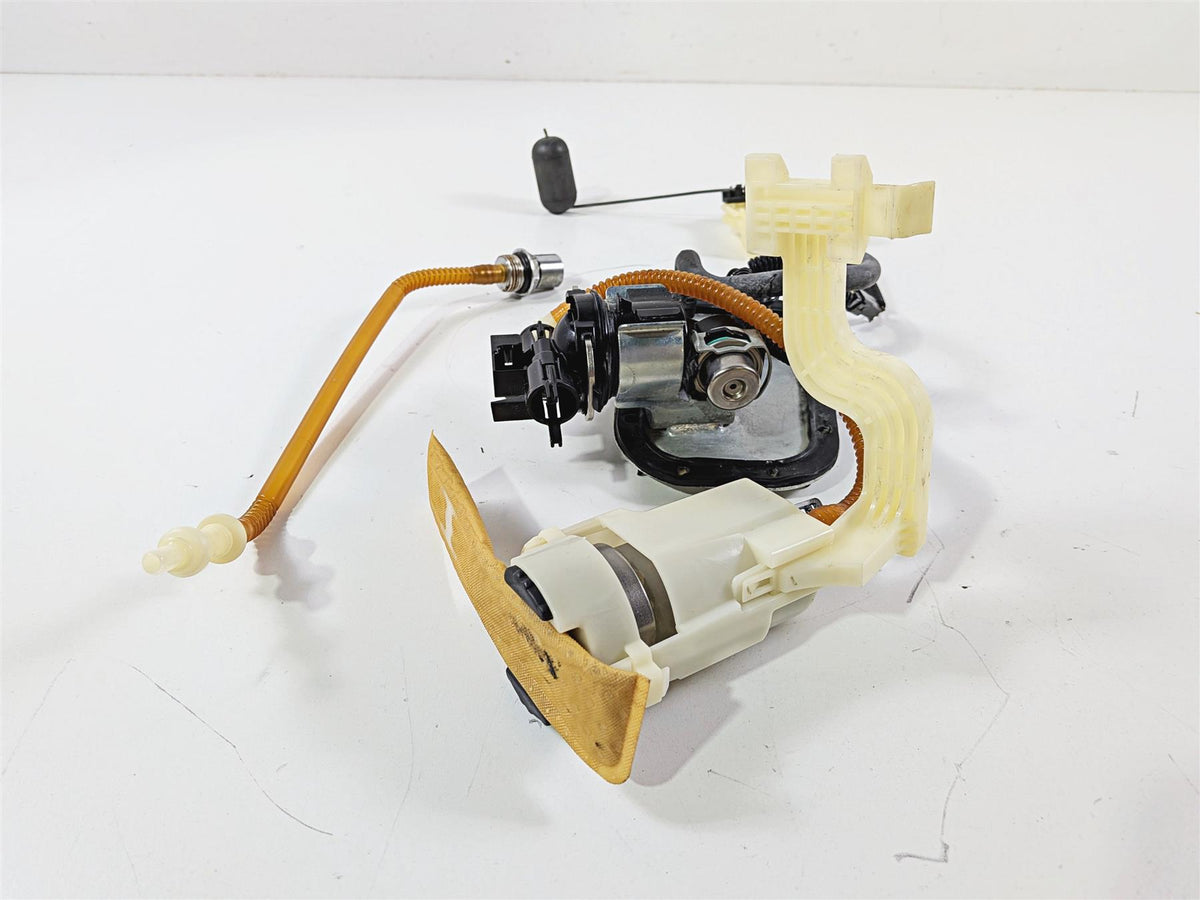 2012 Harley Softail FLSTF Fat Boy Fuel Gas Petrol Pump & Sender 75141-11A {{ shop.shopifyCountryName }} - Mototech271