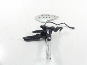 2017 Triumph Thruxton 1200 R Right Front Footpeg Foot Peg + Bracket T2081084 | Mototech271