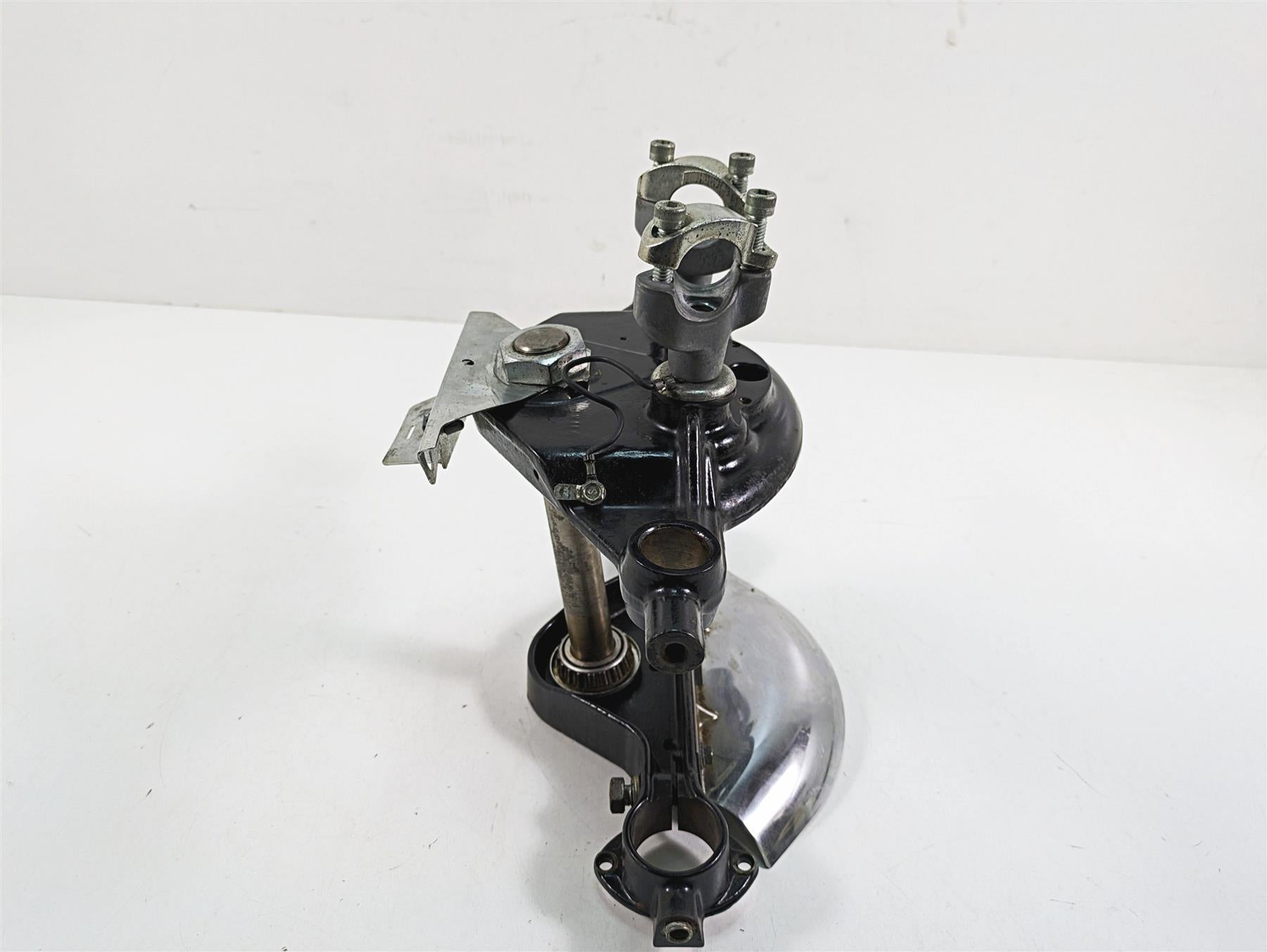 1999 Harley Touring FLHTC Electra Glide Upper Lower Triple Tree Set 45446-87A {{ shop.shopifyCountryName }} - Mototech271