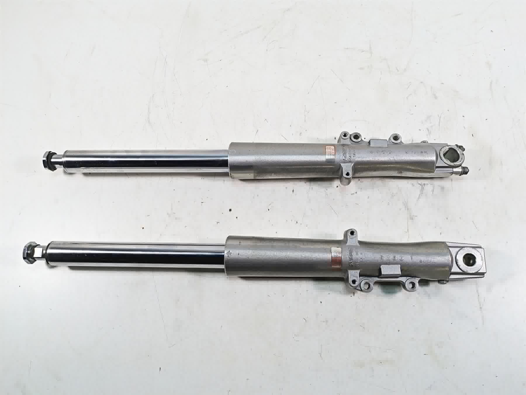 2009 Harley Touring FLHTCU Electra Glide Front Fork Leg Set 41mm - Read 46495-09 {{ shop.shopifyCountryName }} - Mototech271