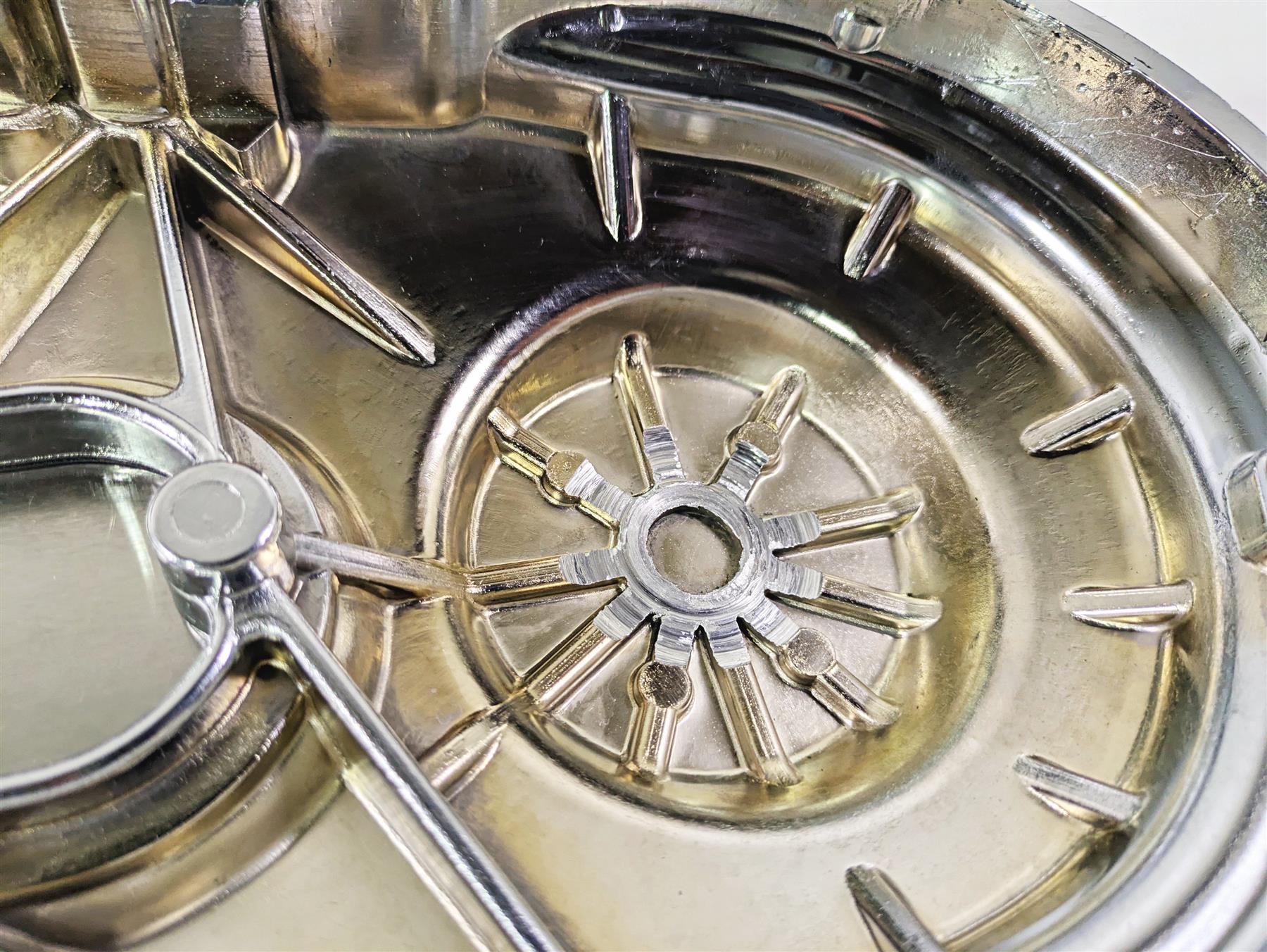 2002 Big Dog Pitbull Chrome Outer Primary Drive Clutch & Derby Cover {{ shop.shopifyCountryName }} - Mototech271