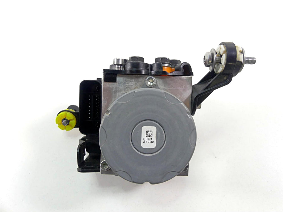 2022 Triumph Speed Triple 1200 RS Abs Brake Pump Module Unit T2025191 2022139 {{ shop.shopifyCountryName }} - Mototech271