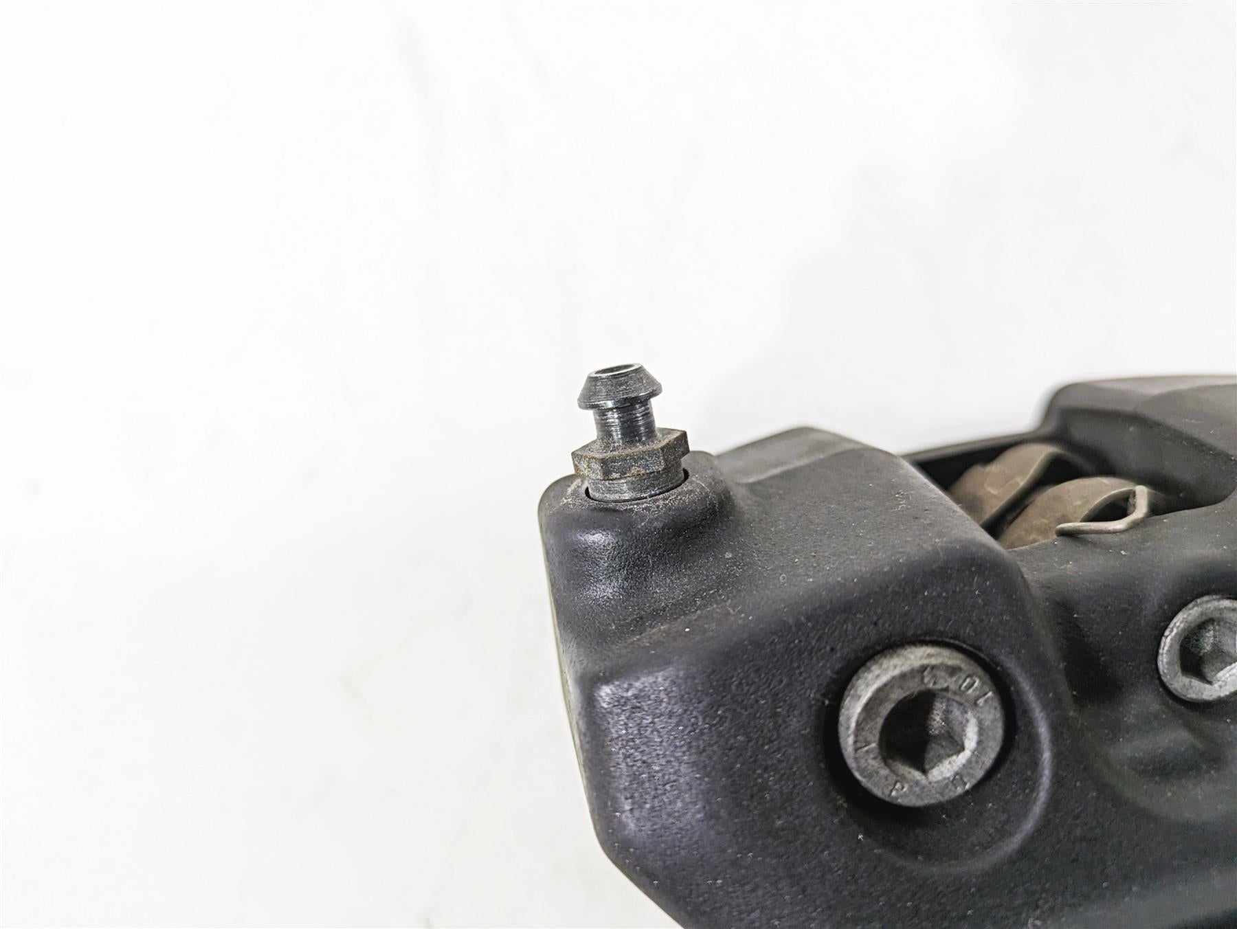 2020 Harley Touring FLHT Electra Glide Rear Brake Caliper & Bracket 44080-08C {{ shop.shopifyCountryName }} - Mototech271