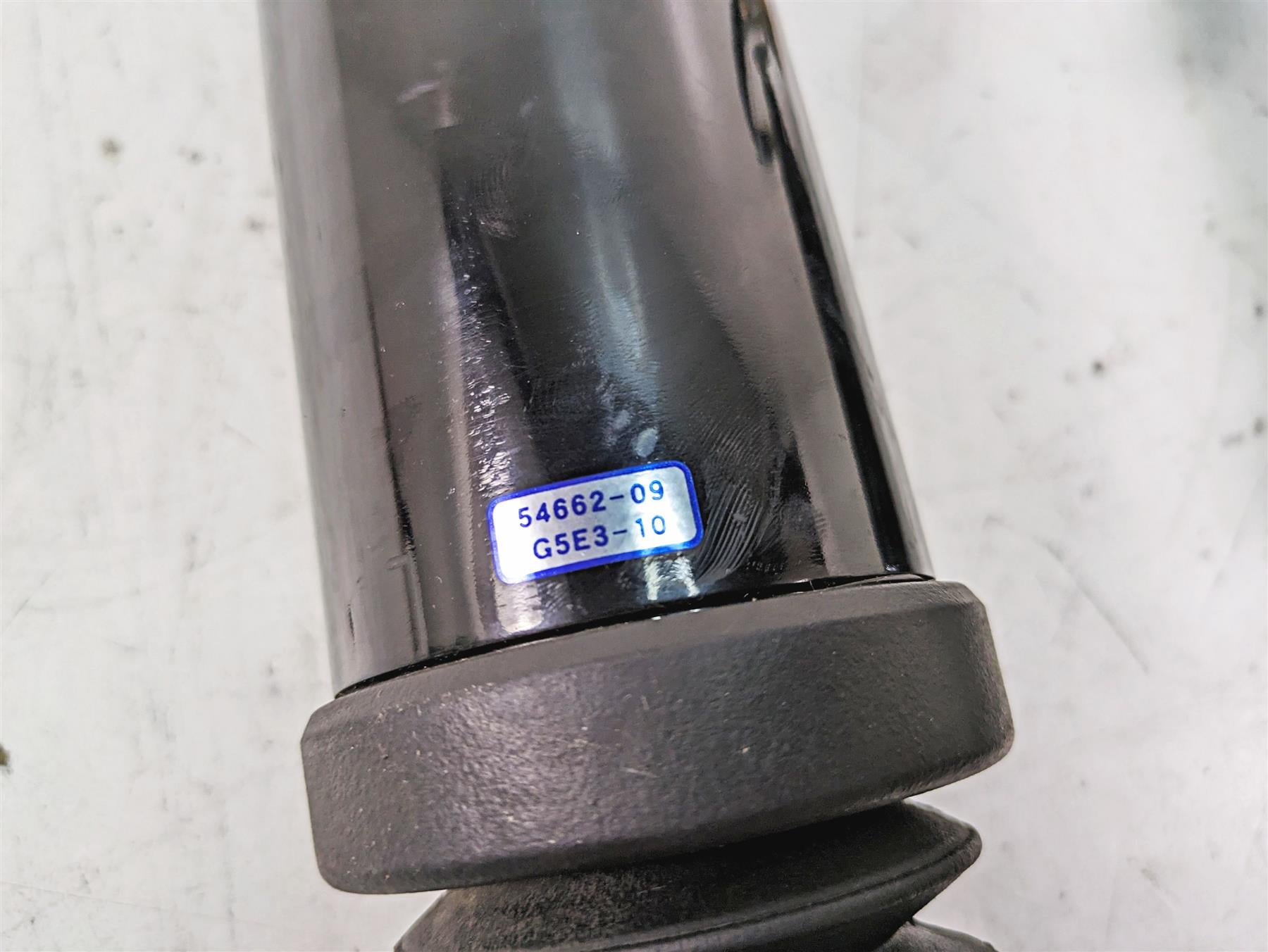 2013 Harley Touring FLHX Street Glide Rear Air Ride Shock Damper Set 54662-09 {{ shop.shopifyCountryName }} - Mototech271