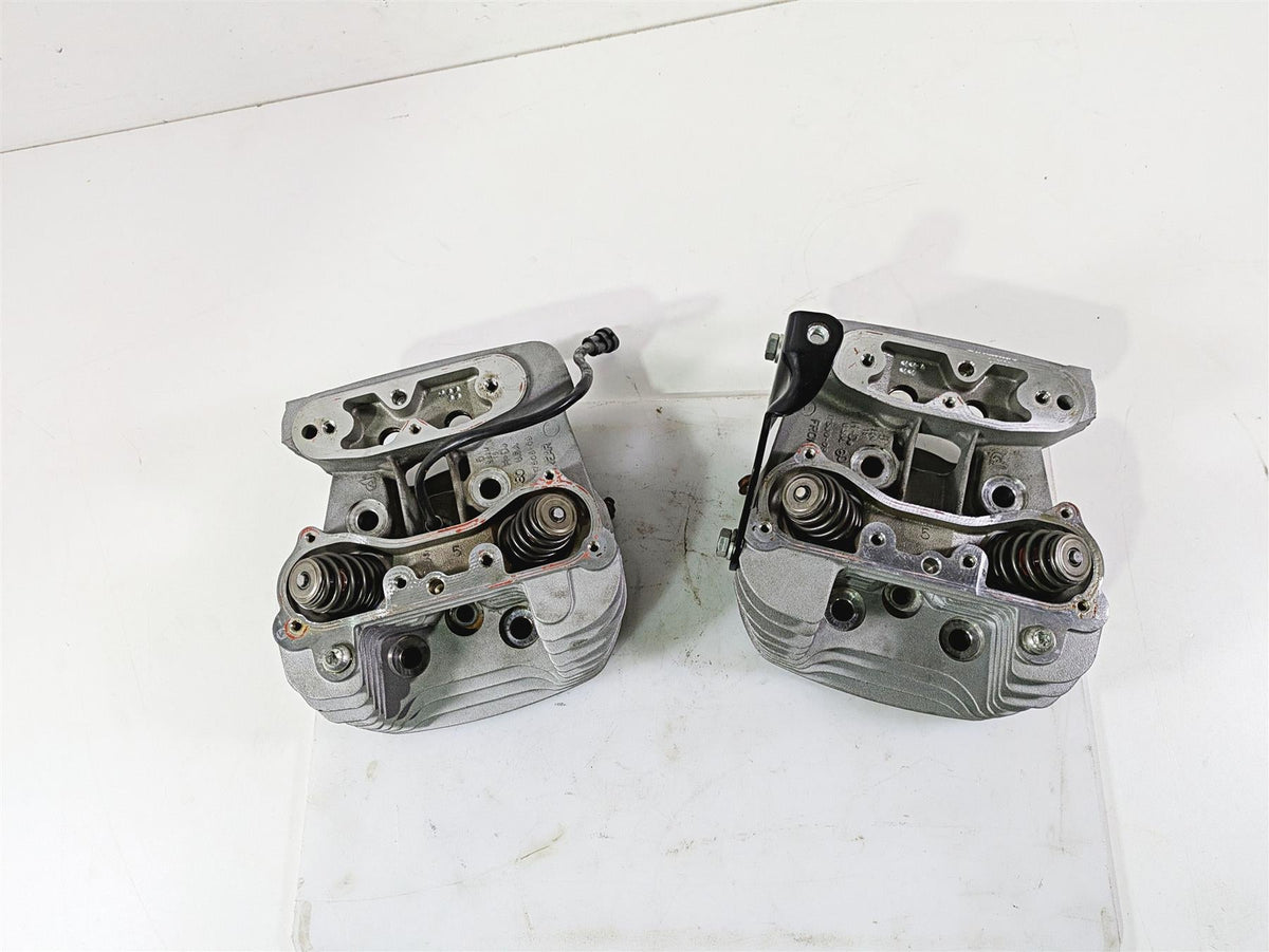 2009 Harley XR1200 Sportster Cylinderhead Cylinder Head Set 17523-08 17524-08 {{ shop.shopifyCountryName }} - Mototech271