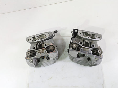 2009 Harley XR1200 Sportster Cylinderhead Cylinder Head Set 17523-08 17524-08 {{ shop.shopifyCountryName }} - Mototech271