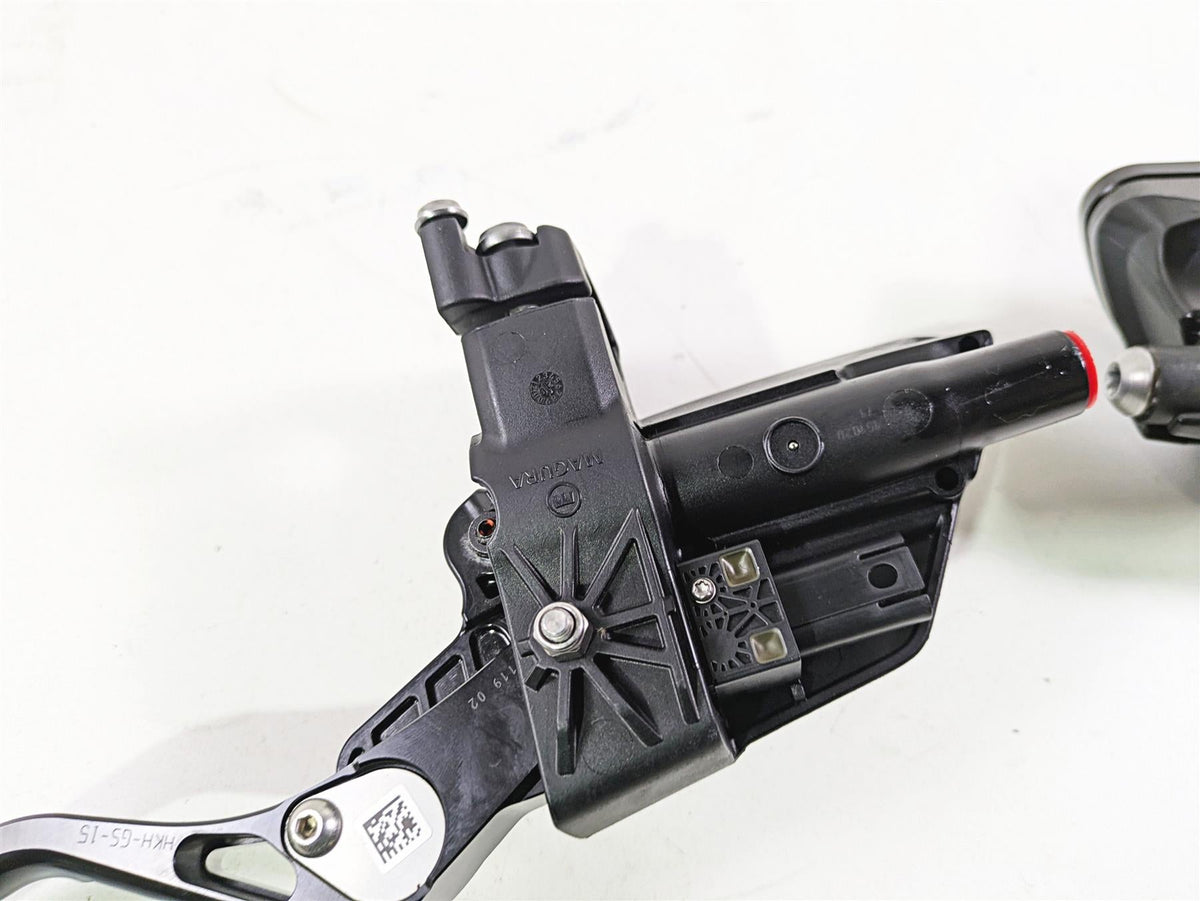 2021 BMW R1250GS K51 Adv Clutch & Brake Master Cylinder Option 719 32728559604 {{ shop.shopifyCountryName }} - Mototech271