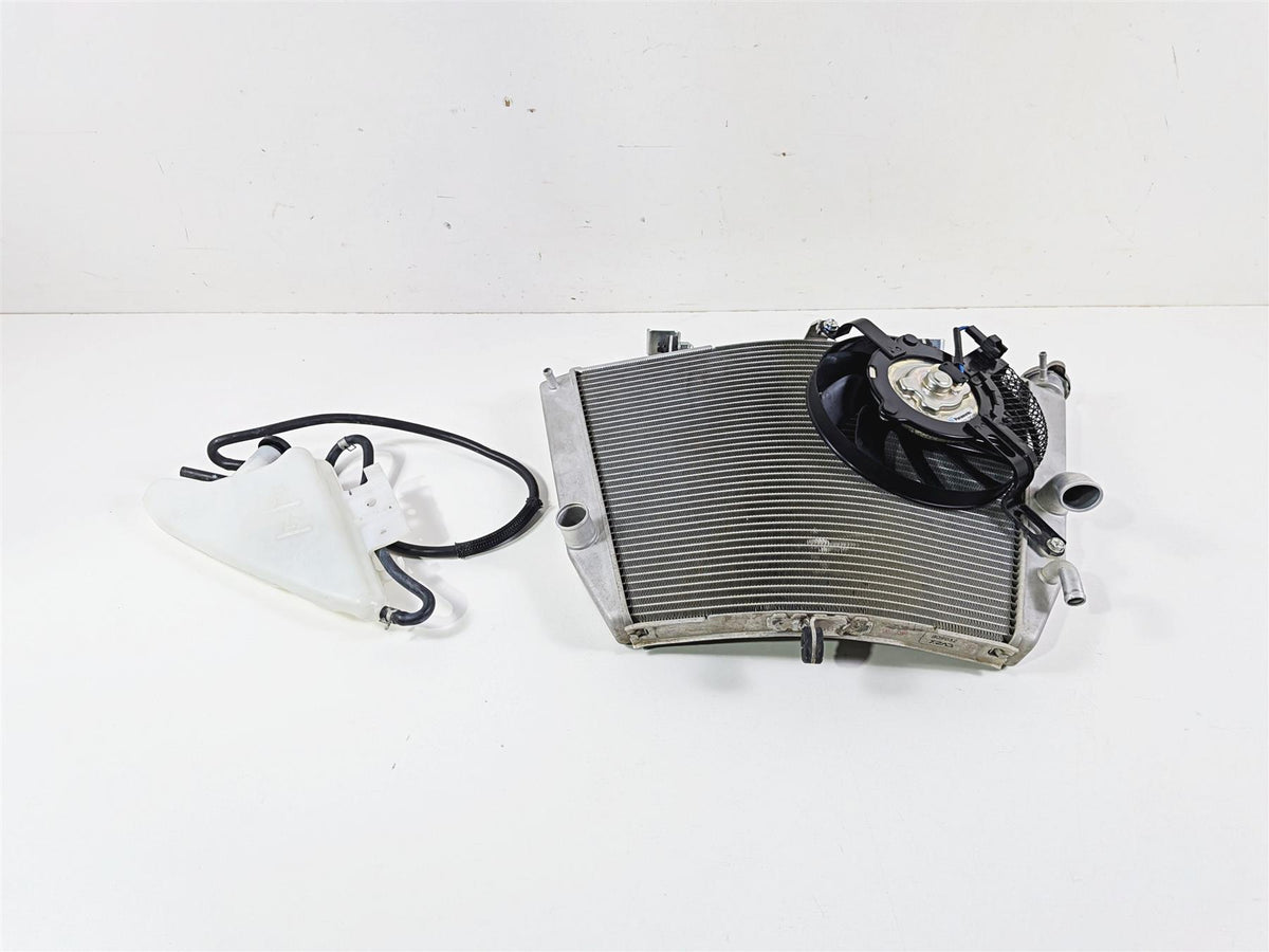 2024 Suzuki GSXR600 Nice Radiator Fan Reservoir 2K Only 17710-14J00 {{ shop.shopifyCountryName }} - Mototech271