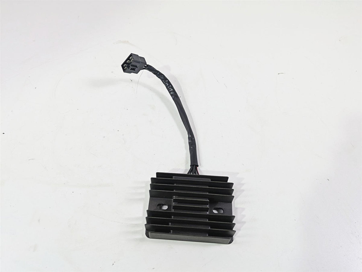 2013 Triumph Bonneville Rectifier Voltage Regulator SH811CB T1300888 {{ shop.shopifyCountryName }} - Mototech271
