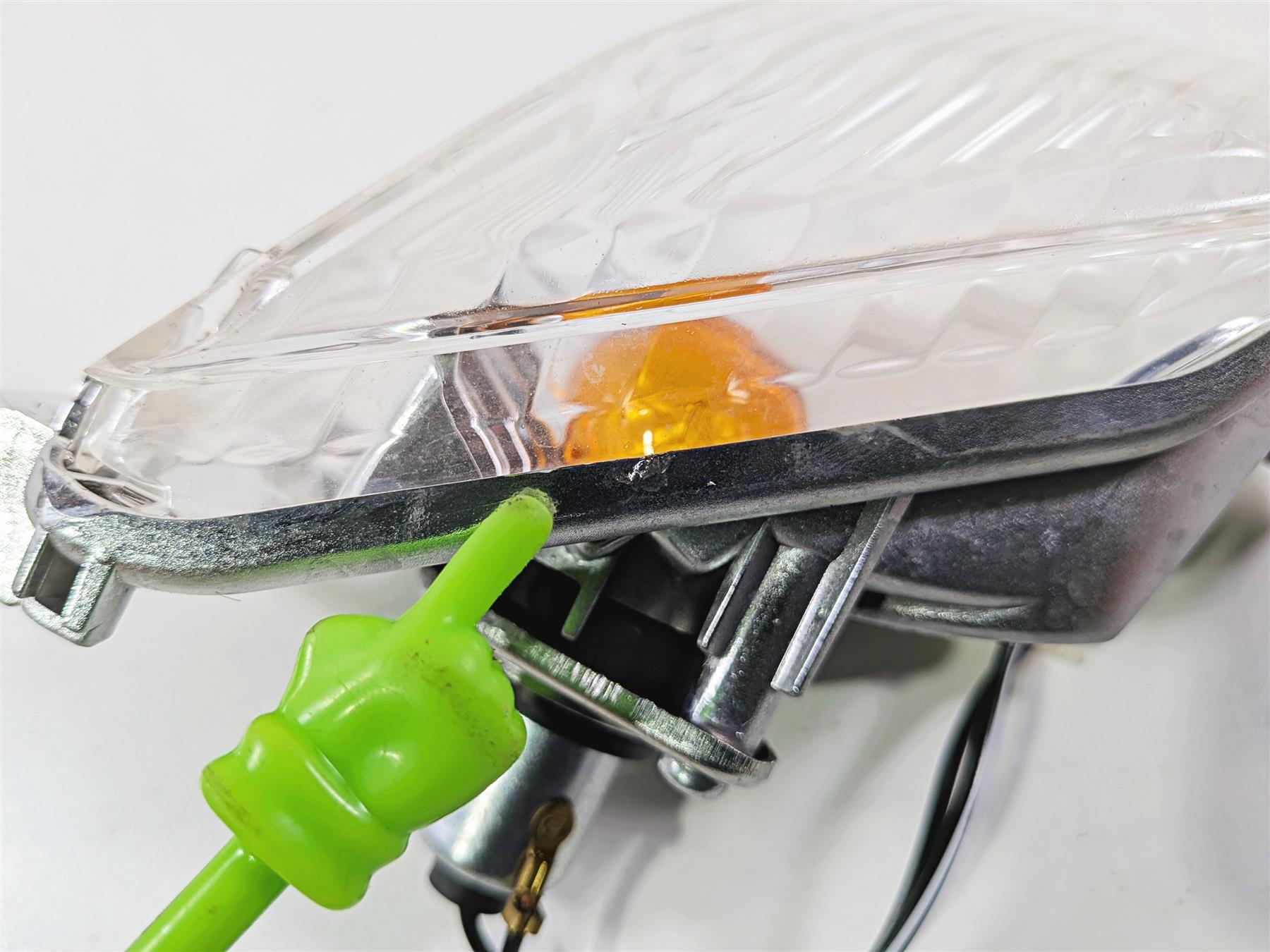 2024 Suzuki GSXR 600 Left Rear Turn Signal Blinker 35604-47H00 {{ shop.shopifyCountryName }} - Mototech271