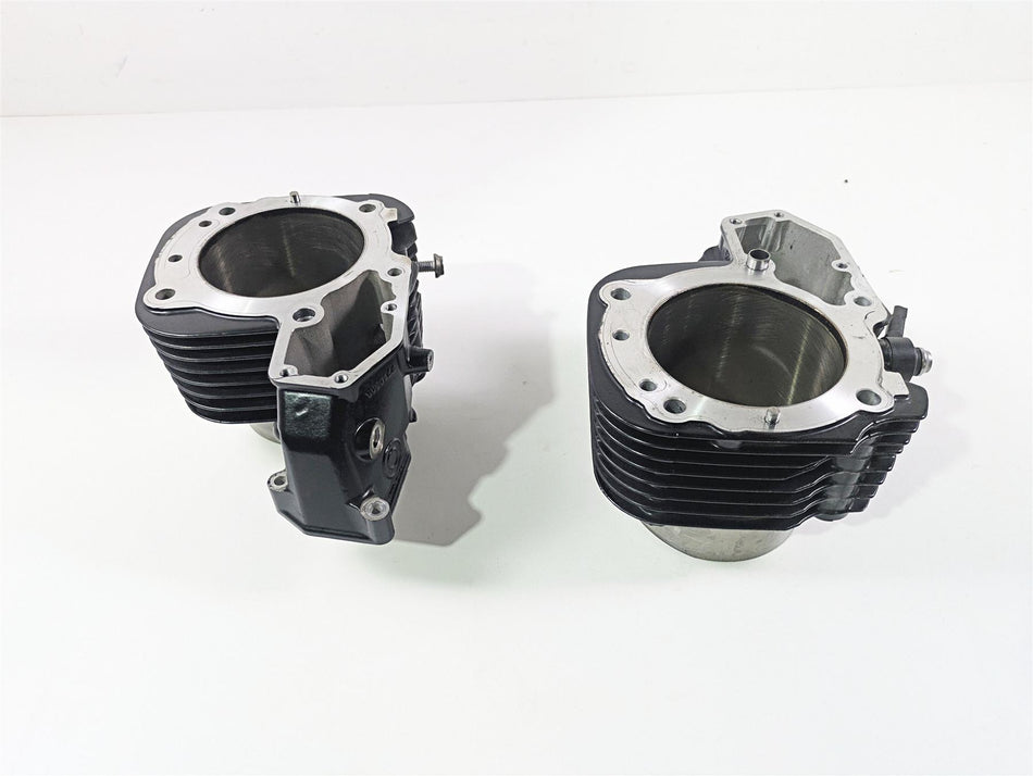 2022 BMW RnineT Pure K22 Left Right Piston Jug Barrel Cylinder Set 11117710477 {{ shop.shopifyCountryName }} - Mototech271