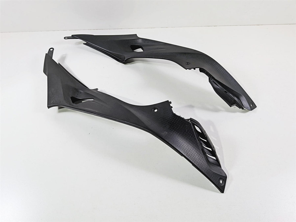 2017 BMW S1000RR K46 Left Right Under Tank Side Cover Fairing 46638551925 {{ shop.shopifyCountryName }} - Mototech271