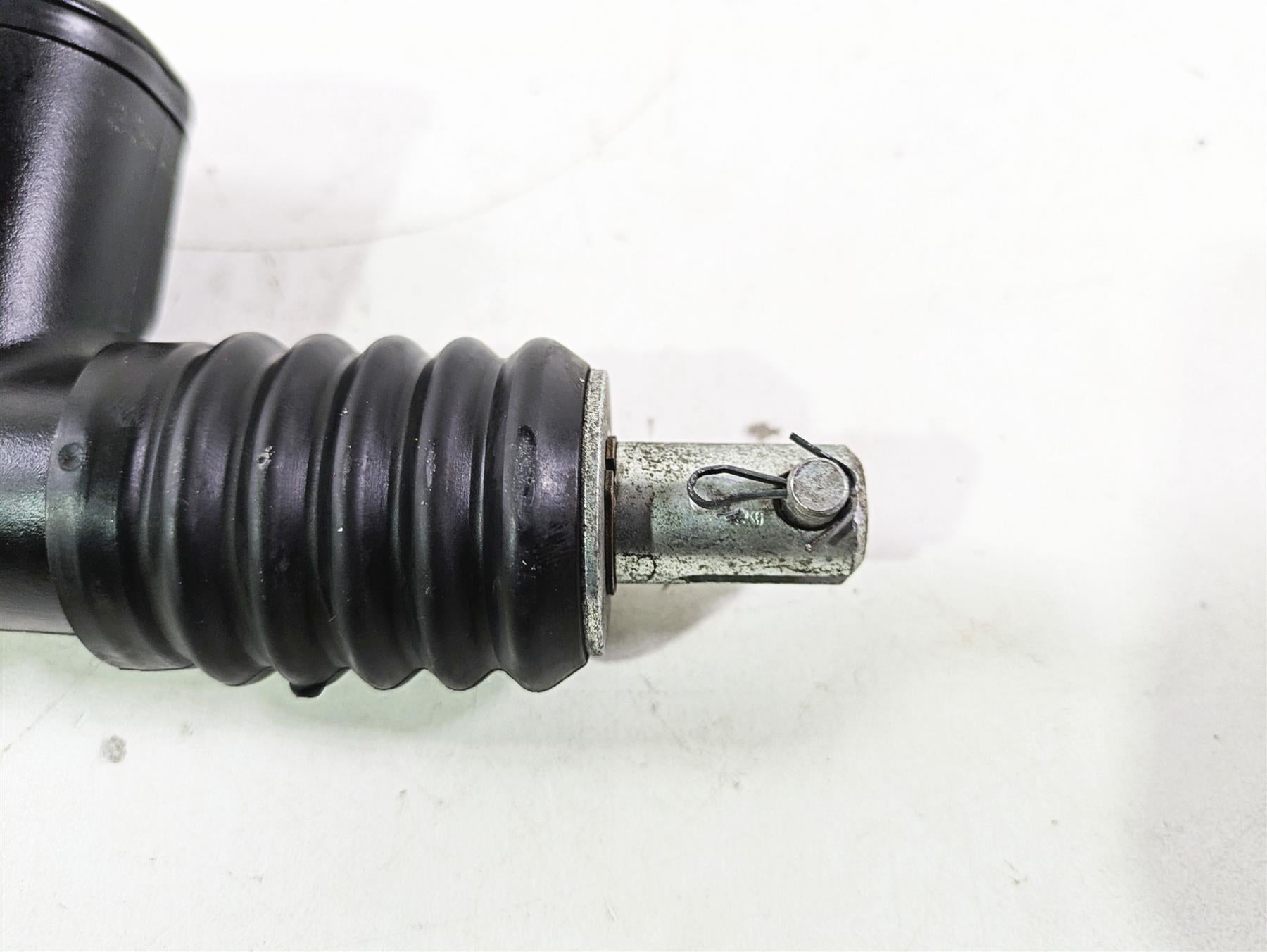 2004 Harley Softail FLSTF Fat Boy Rear Brake Master Cylinder 41755-99 {{ shop.shopifyCountryName }} - Mototech271