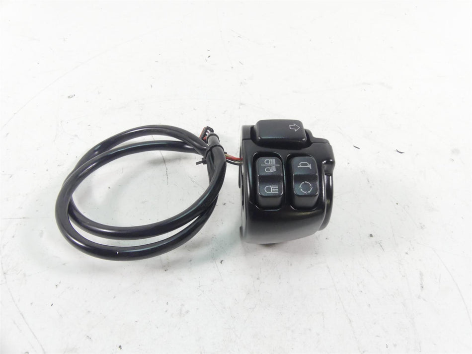 2018 Harley Softail FXBB Street Bob Left Hand Lights Control Switch 71500292 {{ shop.shopifyCountryName }} - Mototech271
