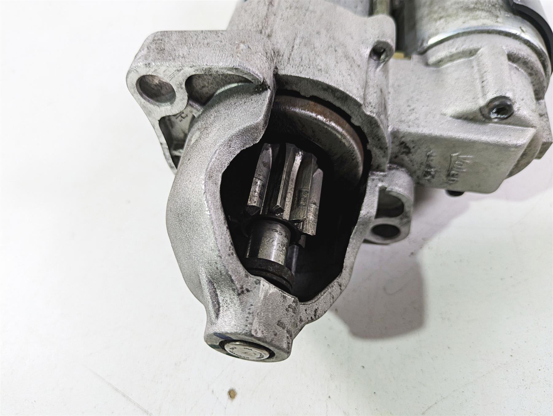 2009 BMW R1200RT K26 Engine Starter Motor & Cover 12417712231 {{ shop.shopifyCountryName }} - Mototech271