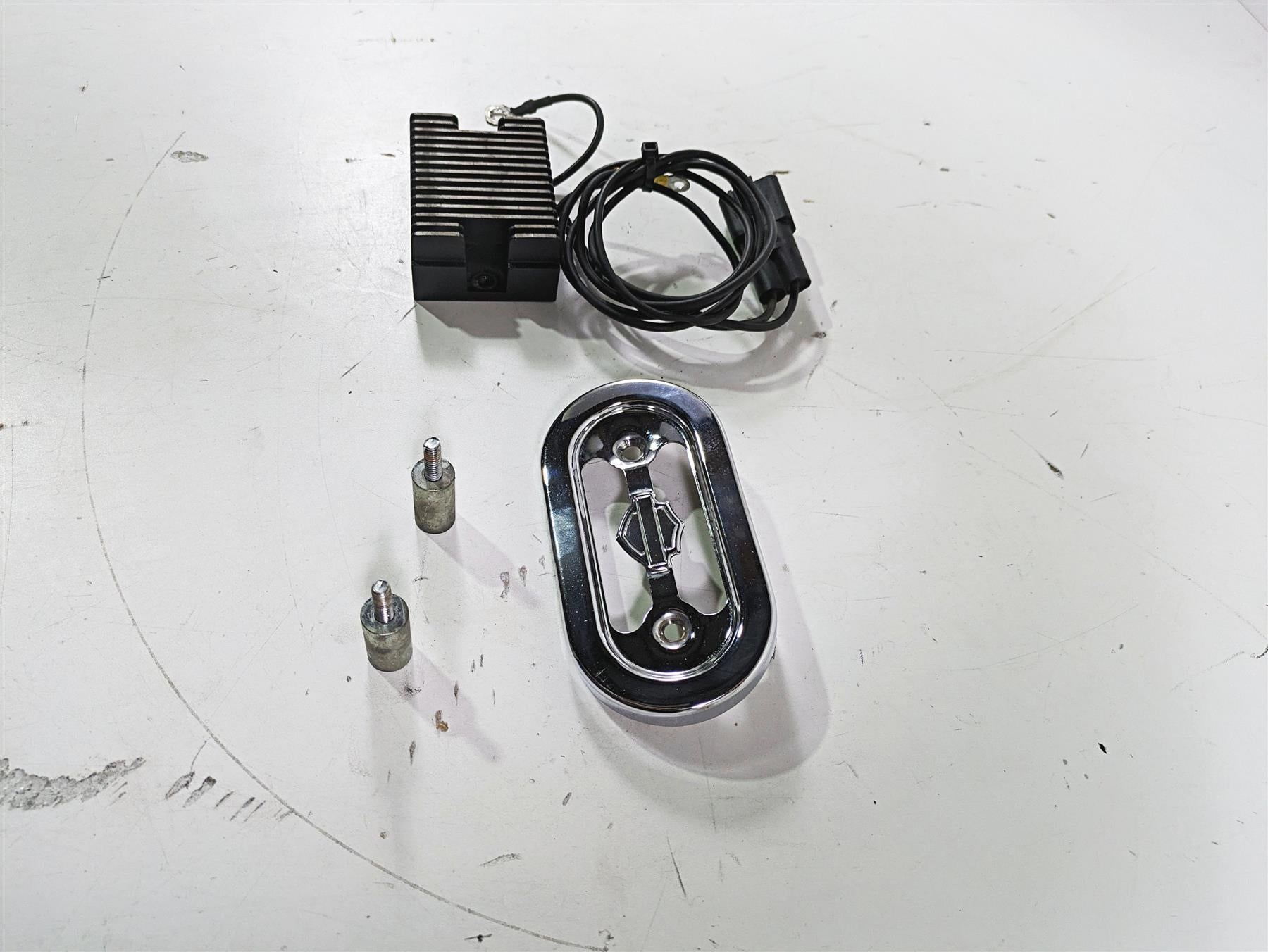 2003 Harley Dyna FXDL Low Rider 100TH Rectifier Voltage Regulator 74518-99A {{ shop.shopifyCountryName }} - Mototech271