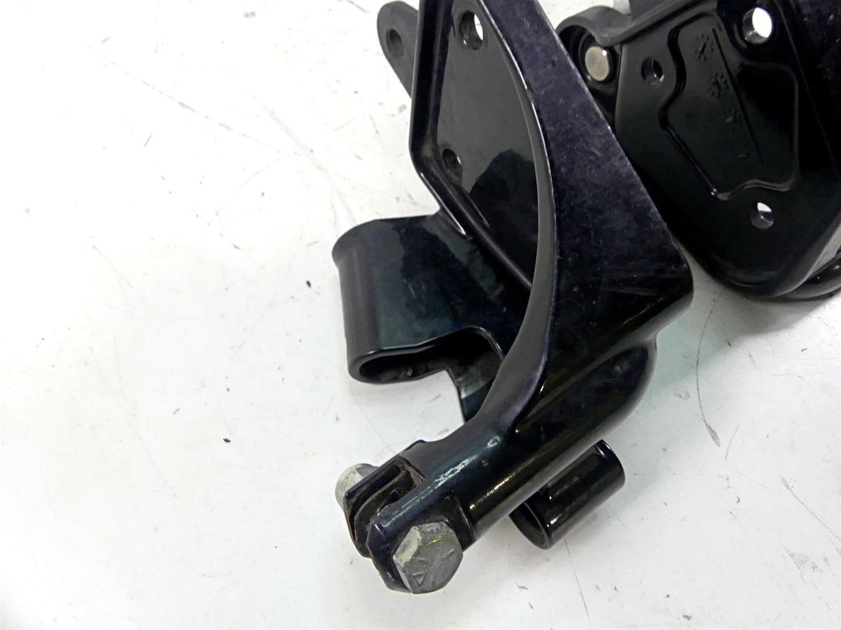 2006 Harley Softail FXSTSI Springer Left Right Footpeg Mounts 33683-00 42507-00 {{ shop.shopifyCountryName }} - Mototech271