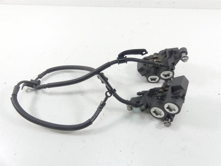 2008 Yamaha FZ1 Fazer Front Brake Calipers L 2D1-2580T-00-00 R 2D1-2580U-00-00 {{ shop.shopifyCountryName }} - Mototech271