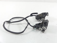 Load image into Gallery viewer, 2008 Yamaha FZ1 Fazer Front Brake Calipers L 2D1-2580T-00-00 R 2D1-2580U-00-00 | Mototech271
