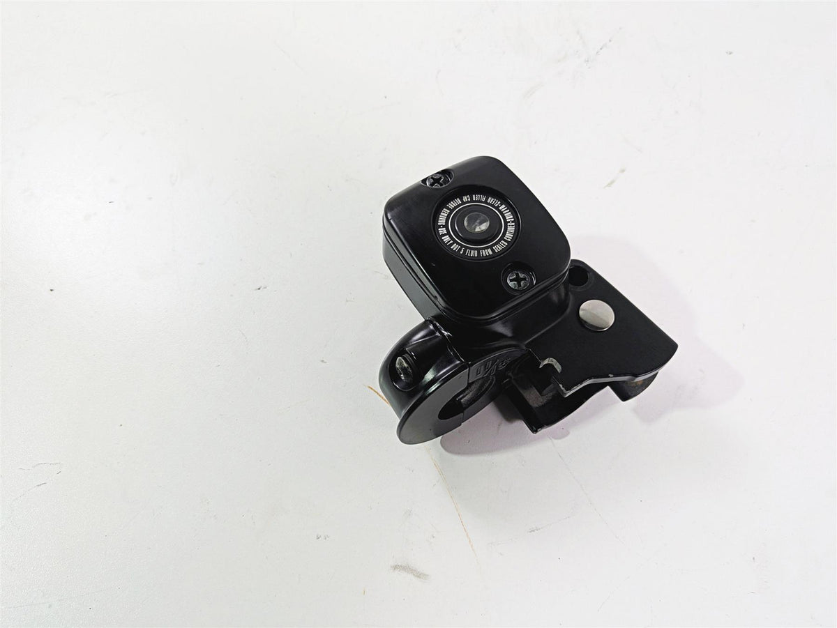 1999 Harley Touring FLHTCUI E-Glide Front Brake Master Cylinder 11/16 41700737 {{ shop.shopifyCountryName }} - Mototech271