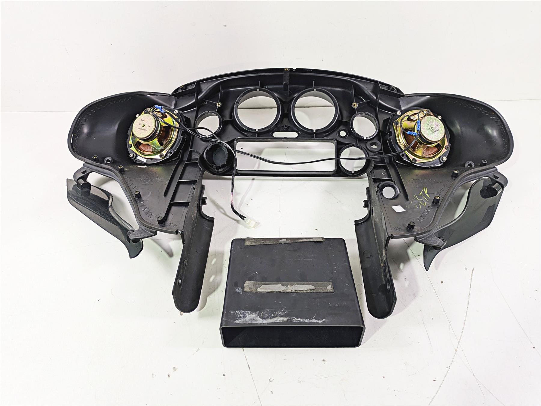 2008 Harley Touring FLHTP Electra Glide Front Inner Fairing Cover Read 58497-08A {{ shop.shopifyCountryName }} - Mototech271