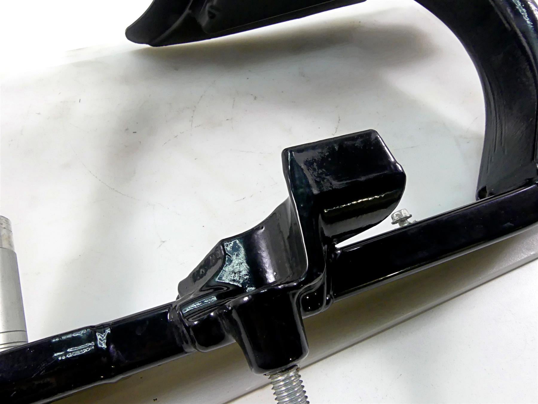 2010 Harley FXDF Dyna Fat Bob Rear Nice Swingarm & Belt Guards 47820-10 {{ shop.shopifyCountryName }} - Mototech271