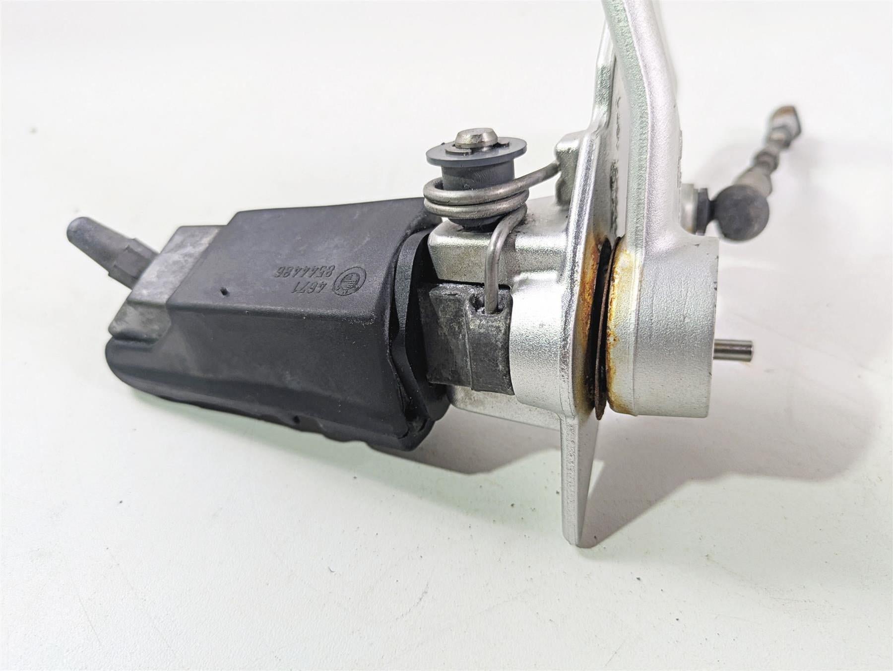 2016 BMW R1200RT K52 Front Left Foot Peg + Shifter -Read 46718535641 46718560383 {{ shop.shopifyCountryName }} - Mototech271
