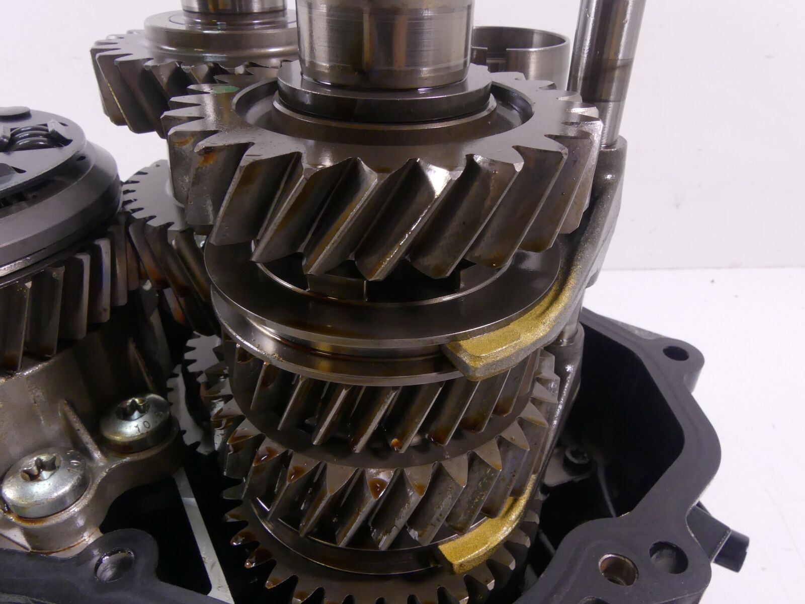 2018 BMW K1600 Bagger Transmission Tranny Gear Box Case Code UAD 23008559510 {{ shop.shopifyCountryName }} - Mototech271