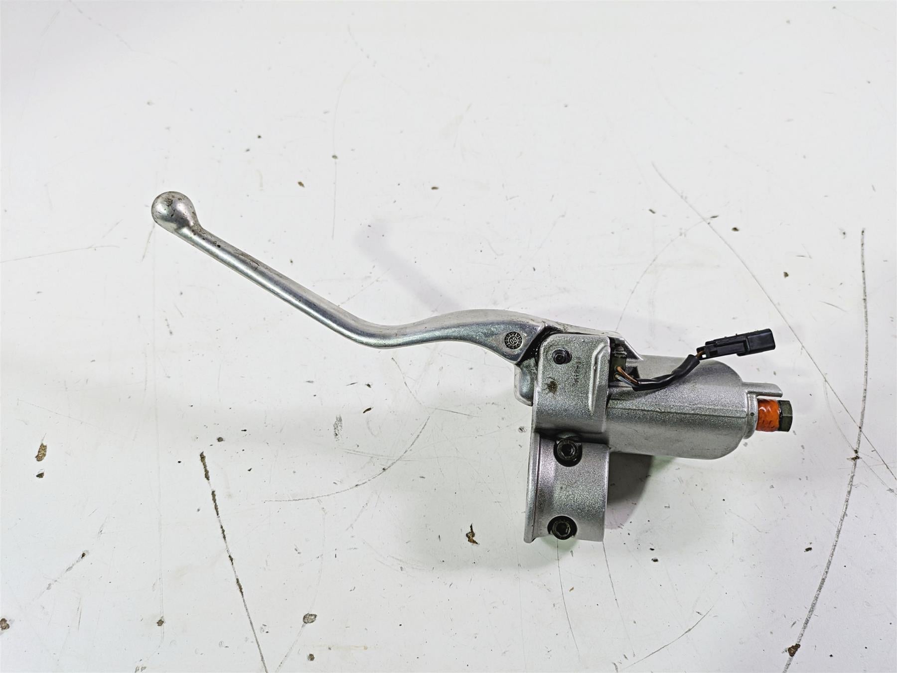 2004 Victory Kingpin Brembo Front Brake Master Cylinder 2010217 {{ shop.shopifyCountryName }} - Mototech271