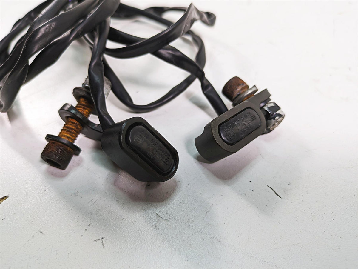 2009 Harley Softail FLSTSB Cross Bones Handlebar Blinker Turn Signal Set 1-01-0064-08 {{ shop.shopifyCountryName }} - Mototech271
